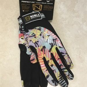 NEW Riding Gloves Equestrian Tropical Horse Size 5